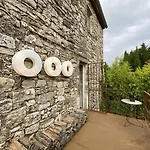 شقة فندقية Secret D'uzes - Le Loft - Avec Piscine Chauffee Uzès