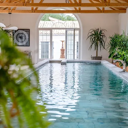 Secret D'uzes - Le Loft - Avec Piscine Chauffee Ξενοδοχείο με διαμερίσματα