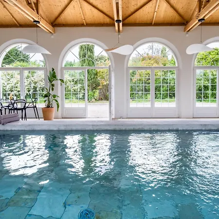 Secret D'uzes - Le Loft - Avec Piscine Chauffee Апарт-отель 4*