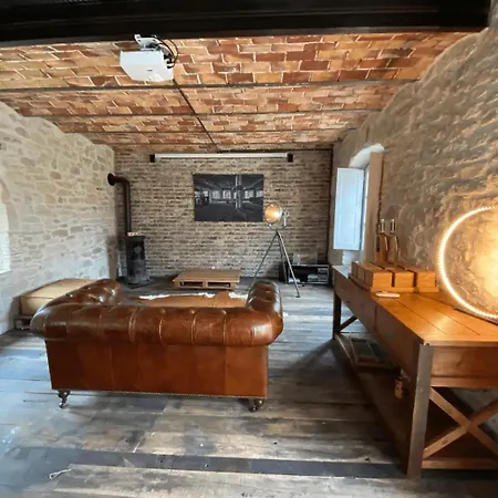 Ξενοδοχείο με διαμερίσματα Secret D'uzes - Le Loft - Avec Piscine Chauffee 4*