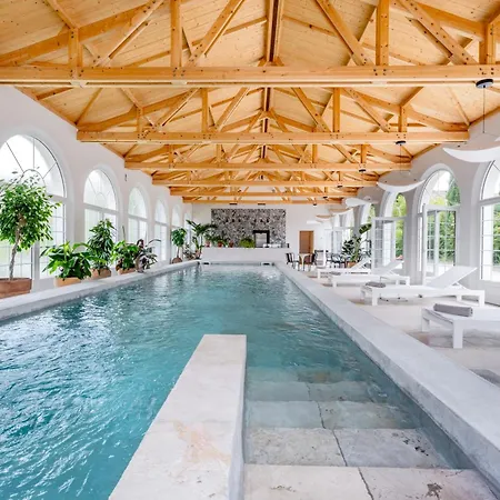 Secret D'uzes - Le Loft - Avec Piscine Chauffee Апарт-отель