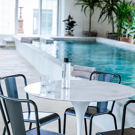 Апарт-отель Domaine Secret D'Uzes & Spa - Avec Piscine Chauffee 4*