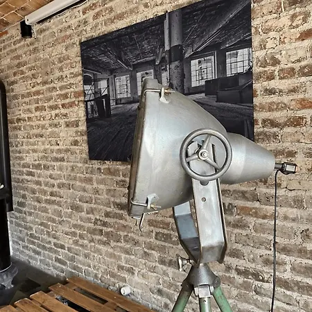 Secret D'uzes - Le Loft - Avec Piscine Chauffee