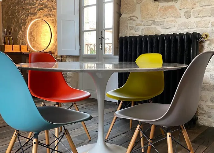 Апарт-отель Secret D'uzes - Le Loft - Avec Piscine Chauffee 4*