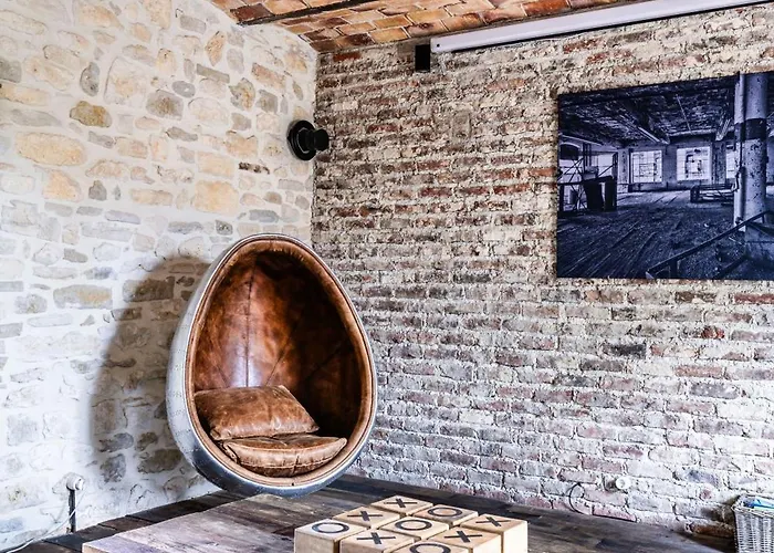 Secret D'uzes - Le Loft - Avec Piscine Chauffee Апарт-отель