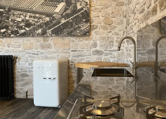 Secret D'uzes - Le Loft - Avec Piscine Chauffee