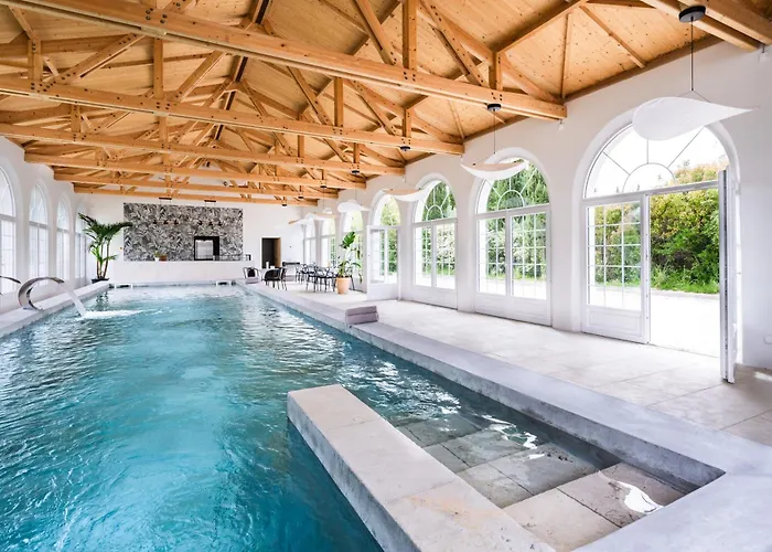 Secret D'uzes - Le Loft - Avec Piscine Chauffee 4*