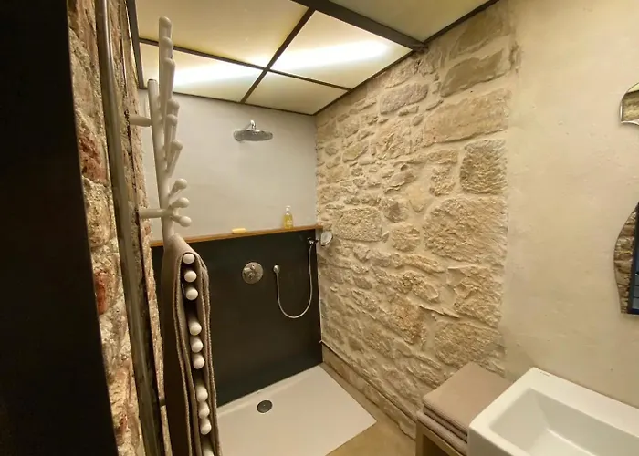 Secret D'uzes - Le Loft - Avec Piscine Chauffee 4*