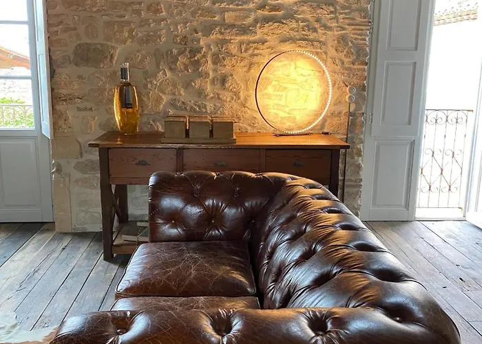Secret D'uzes - Le Loft - Avec Piscine Chauffee Апарт-отель