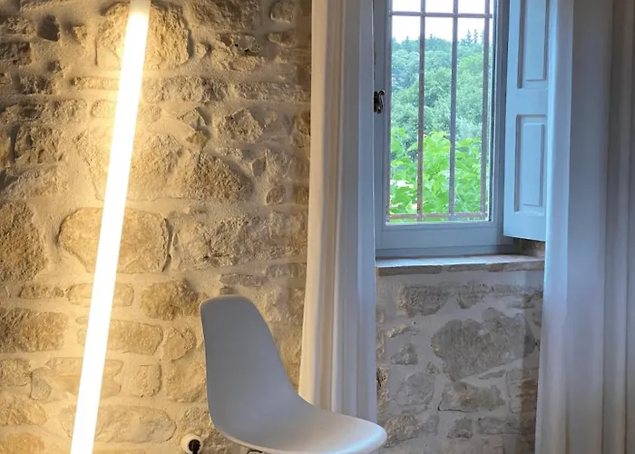 Апарт-отель Secret D'uzes - Le Loft - Avec Piscine Chauffee 4*